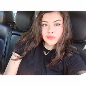 Meet your Posher, Séfora